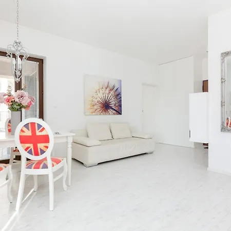 Nowy Mokotow Konstruktorska By Renters *